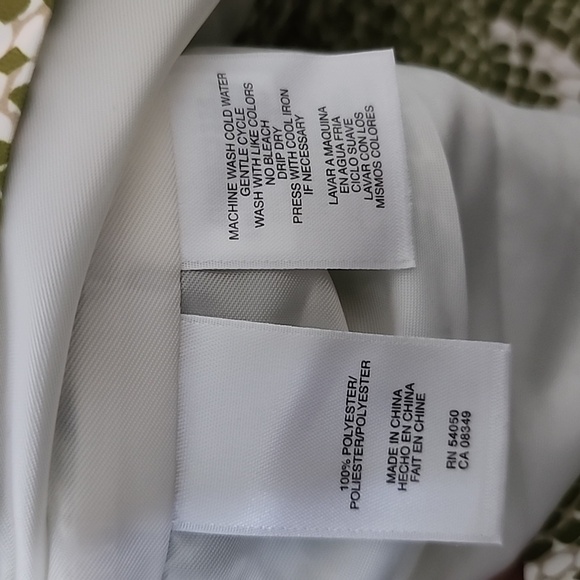 Jones New York Sport Woman's Green Snake Print Lt Weight Jacket Sz L - Picture 10 of 10